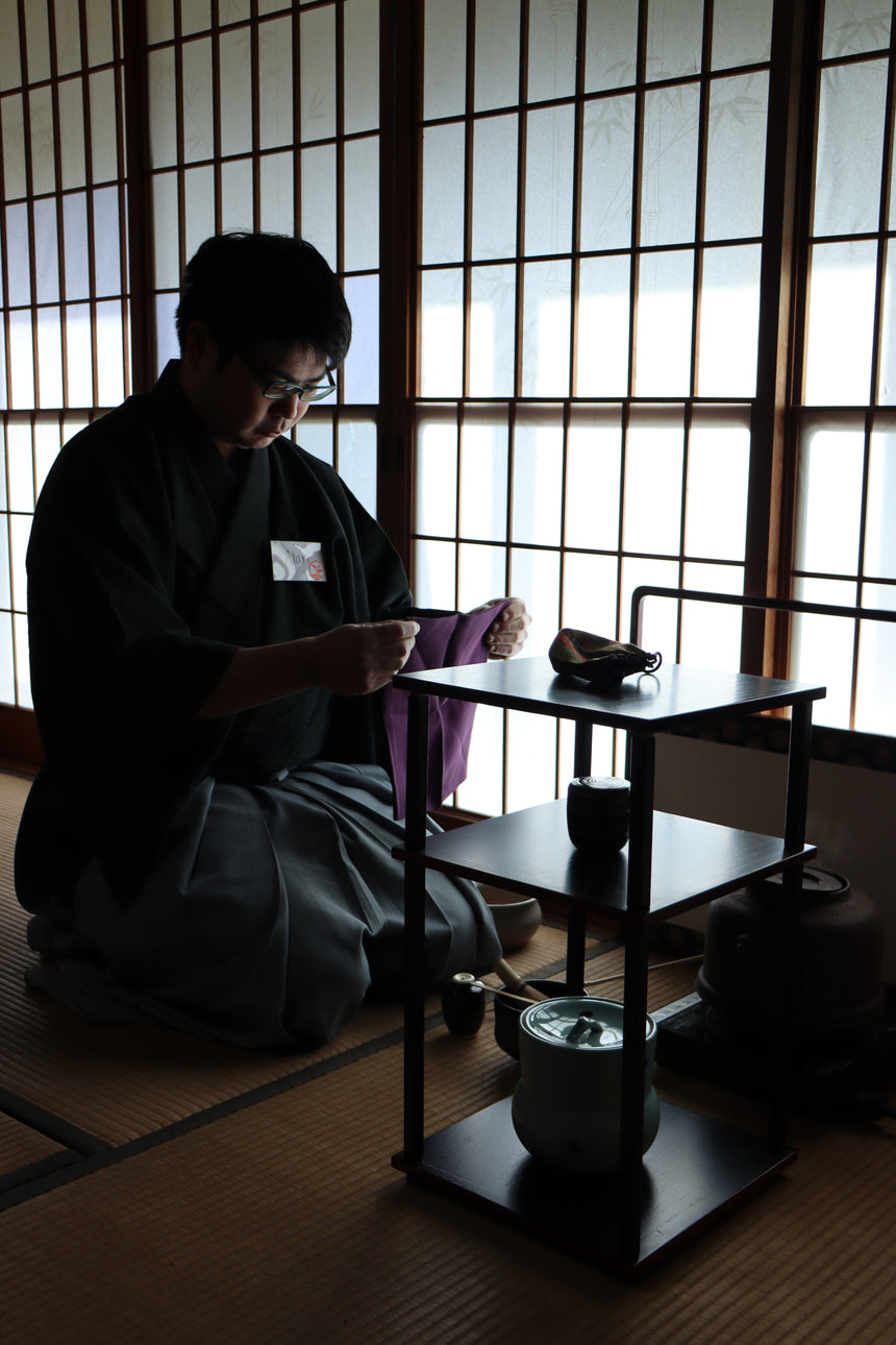 What to Wear and What to Bring to a Tea Ceremony