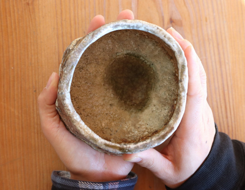 Matcha bowl "Koku刻" by Mr. Saeki, a local artist (Free shipping)